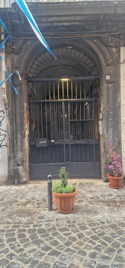 Pensión Tribunali Platamon Nápoles